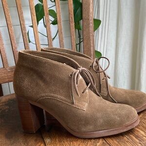 Johnston & Murphy Women's Tan brown Suede laced Ankle Boots sz 10